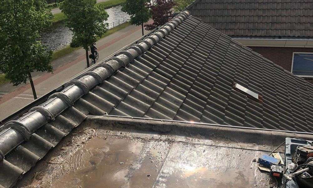Lekkage op plat dak in Panningen